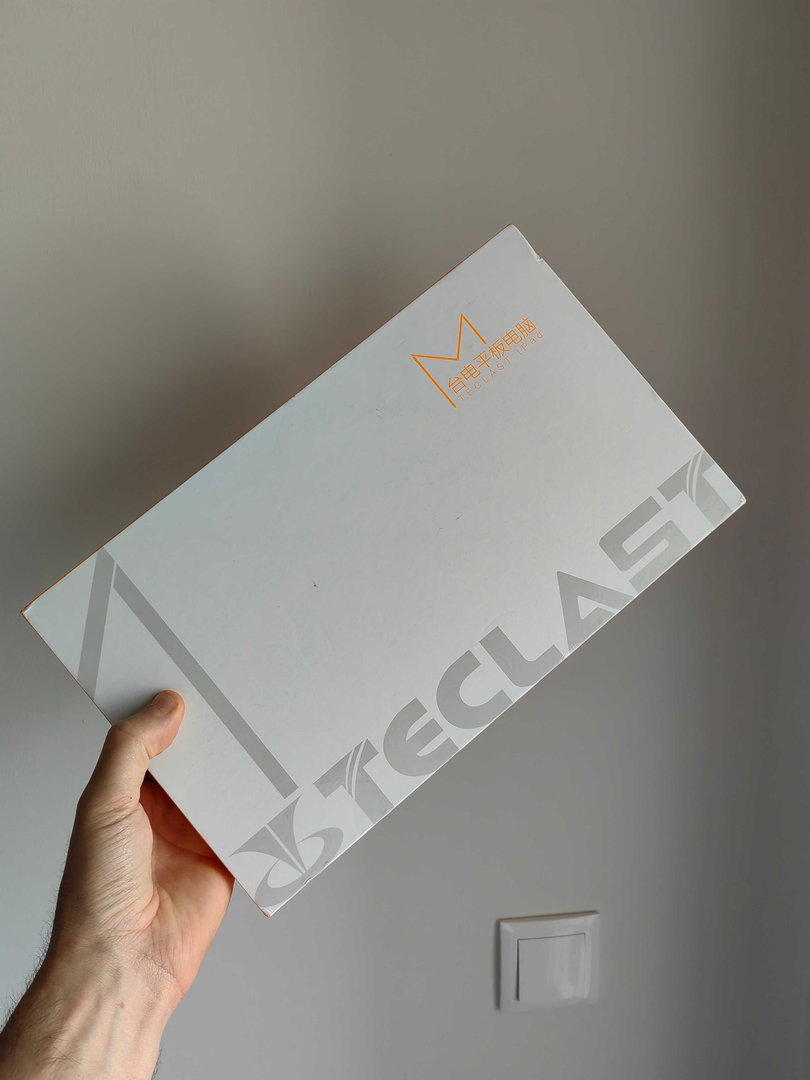 Tablet Teclast M50 com teclado
