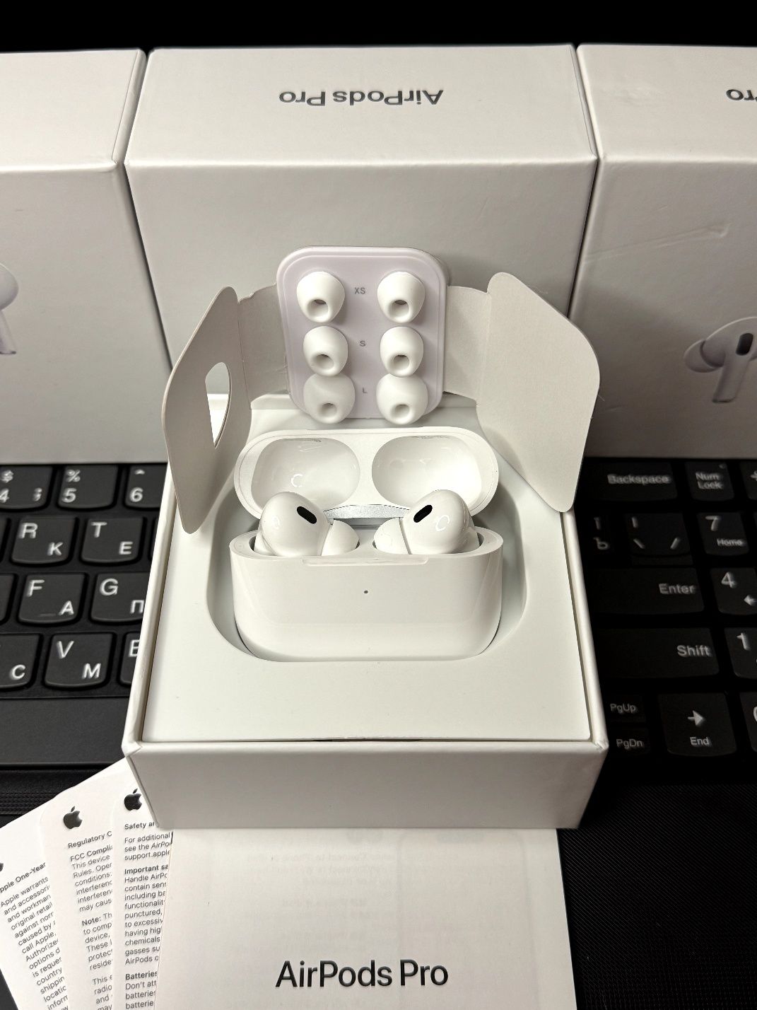 Бездротові навушники Apple AirPods Pro 2 Gen