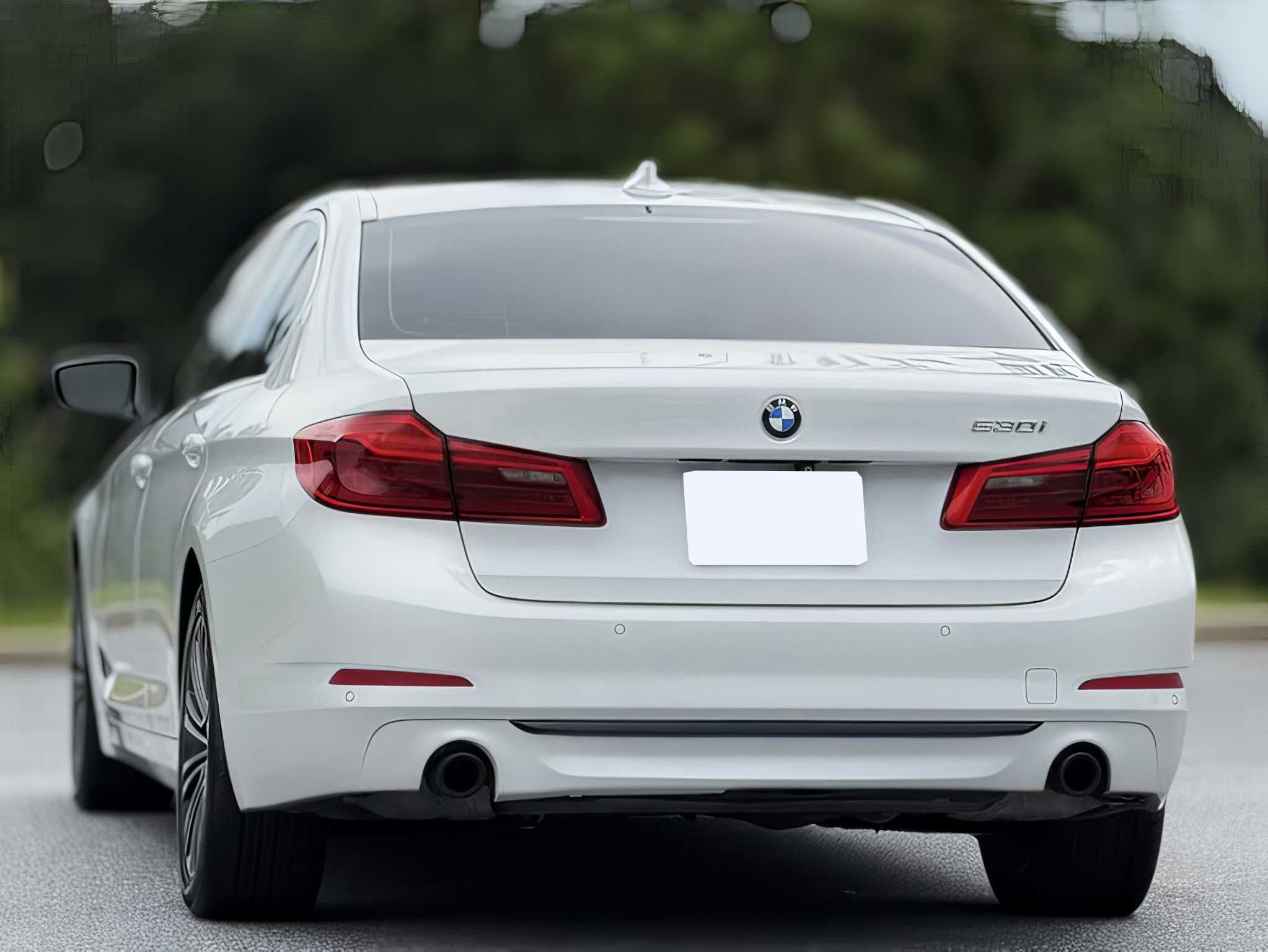 2019 BMW 5 Series 530i