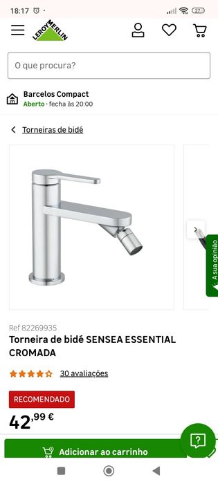 Bidé com torneira e acessórios