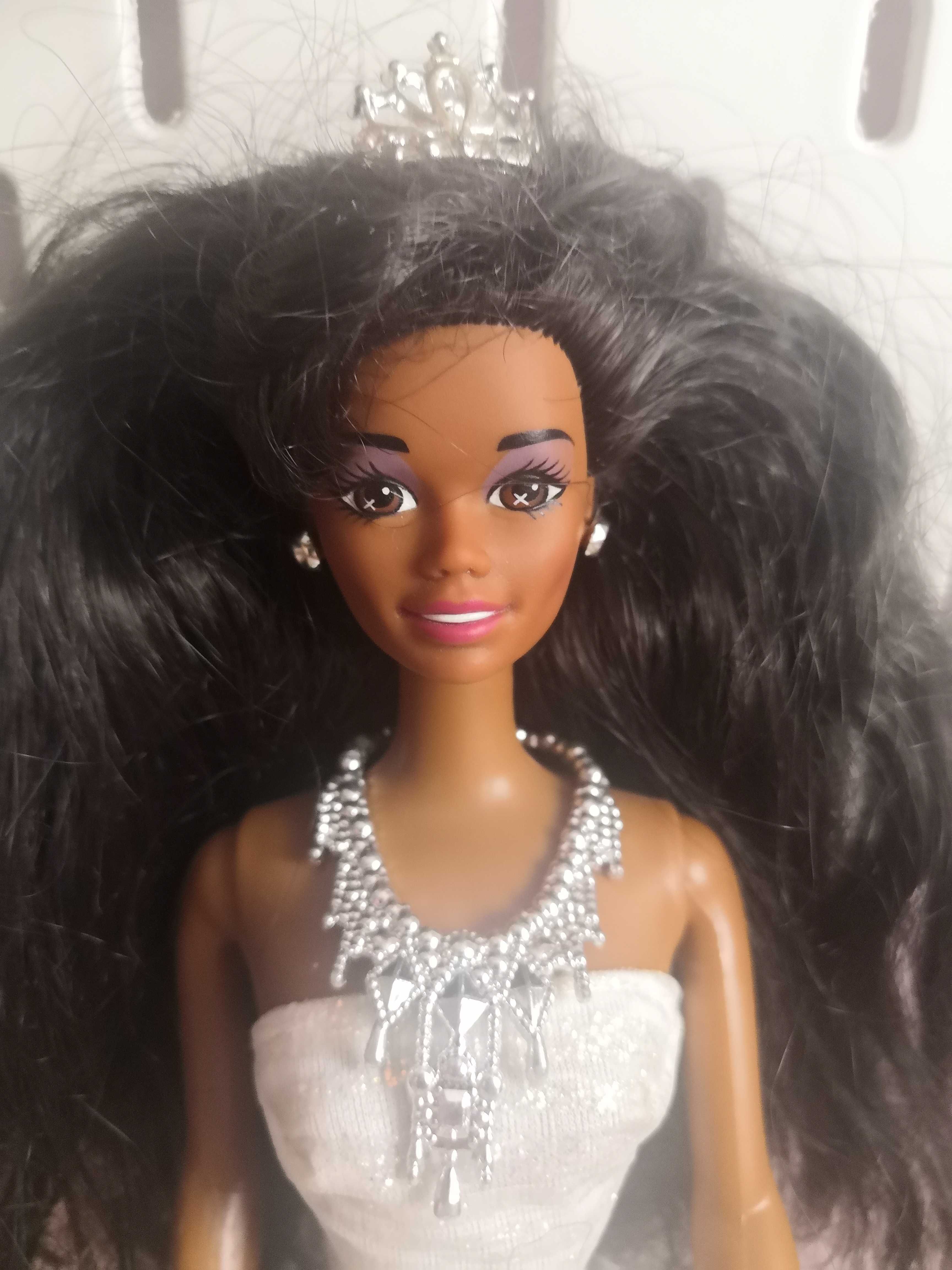 Lalka Barbie ciemnoskóra