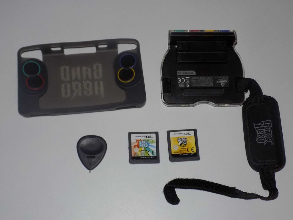 NINTENDO DS : Band Hero + Guitar Hero + grip gitarowy