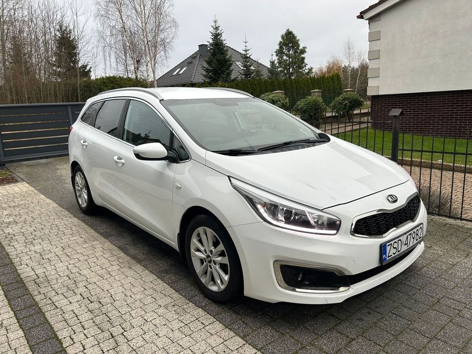 Kia Ceed 1.6 CRDi 136KM LED Klimatronik Navi Kamera Tempomat Alu PDC !!