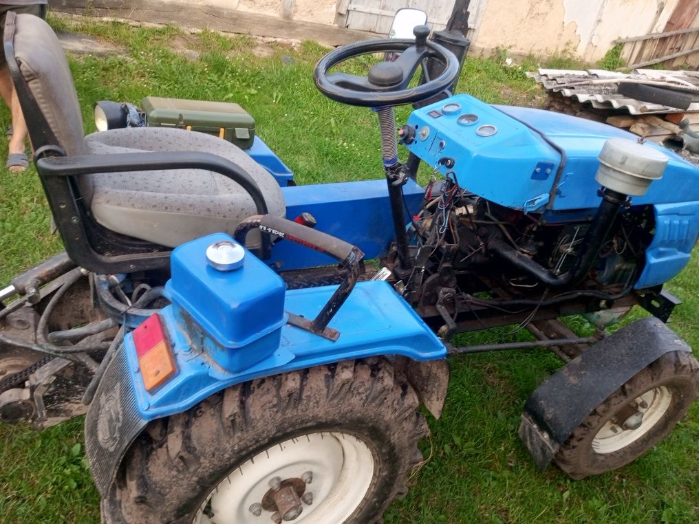 Продам трактор Булат