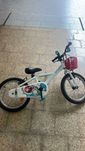 Bicicleta infantil B’TWIN 16’’ – 3 a 5 anos