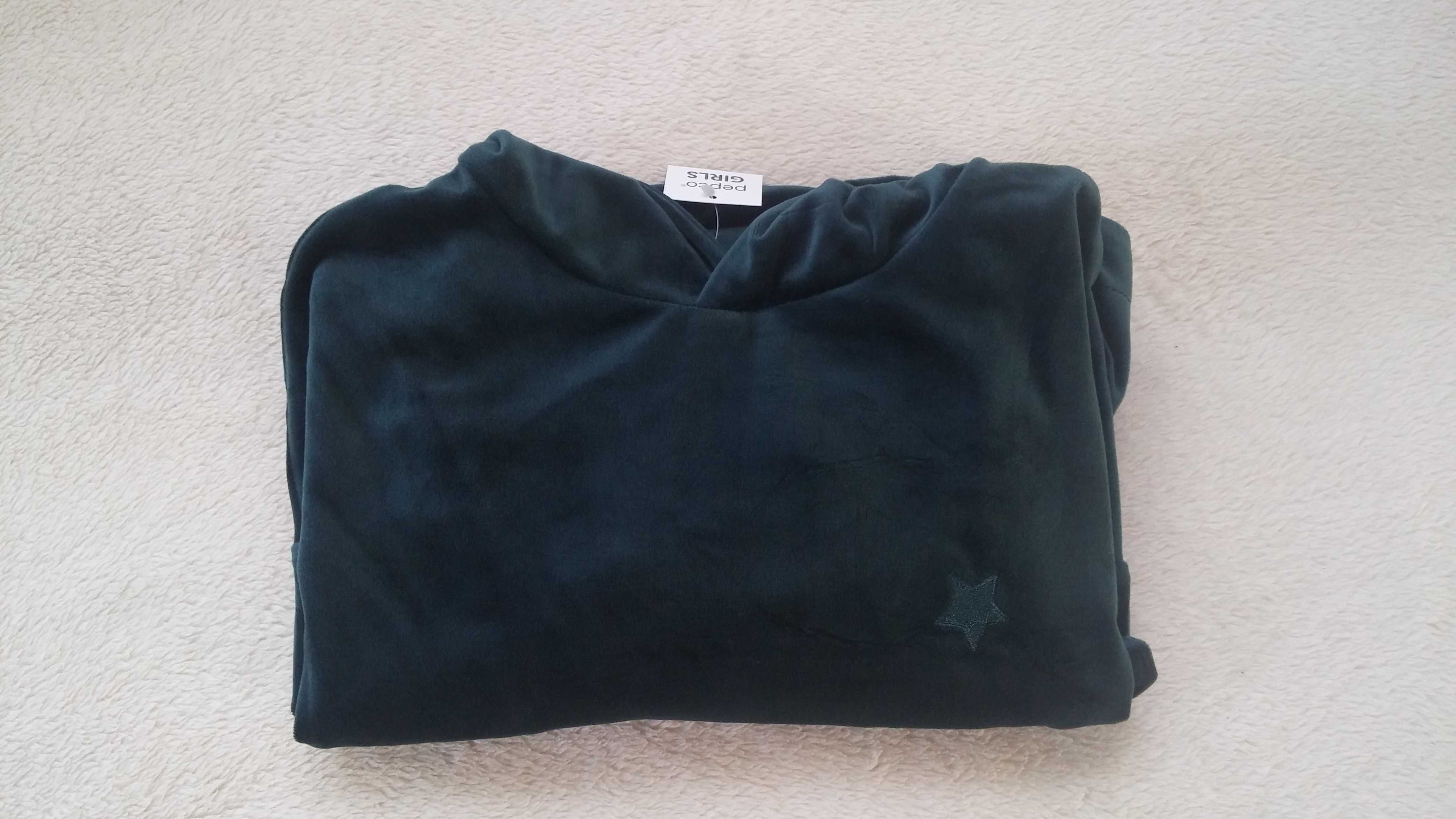 bluza ciemna zieleń rozmiar 134 140 nowa z metką