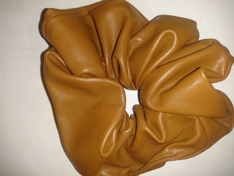 Резинка шкіряна zara secret