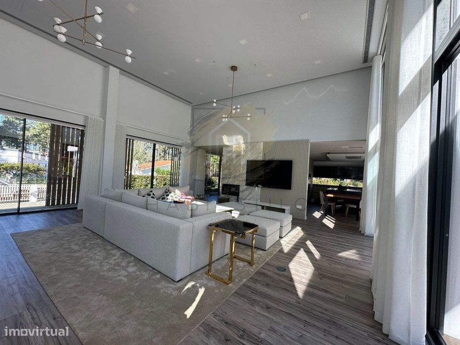 Excelente Moradia T5 na Herdade da Aroeira