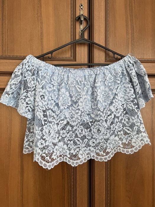 Топ з відкритими плечима Terranova