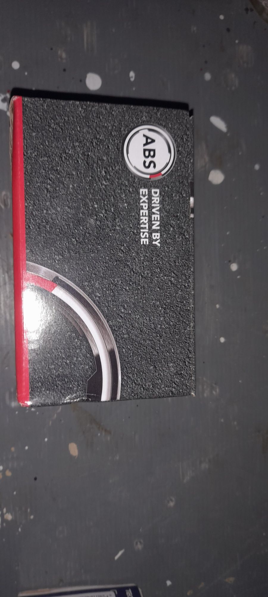 Продам тормозные колодки задние Ford Transit Connect  рейстайлинг диск