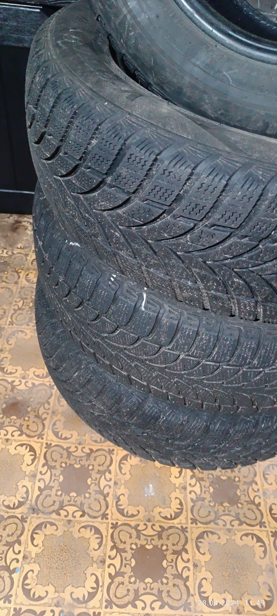 Продам резину на авто розммр 225/65 R 17