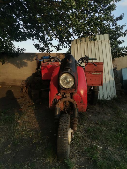 Муравей, вантажний мотоцикол