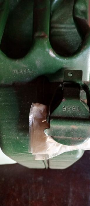 Каністри 20 та 10л.