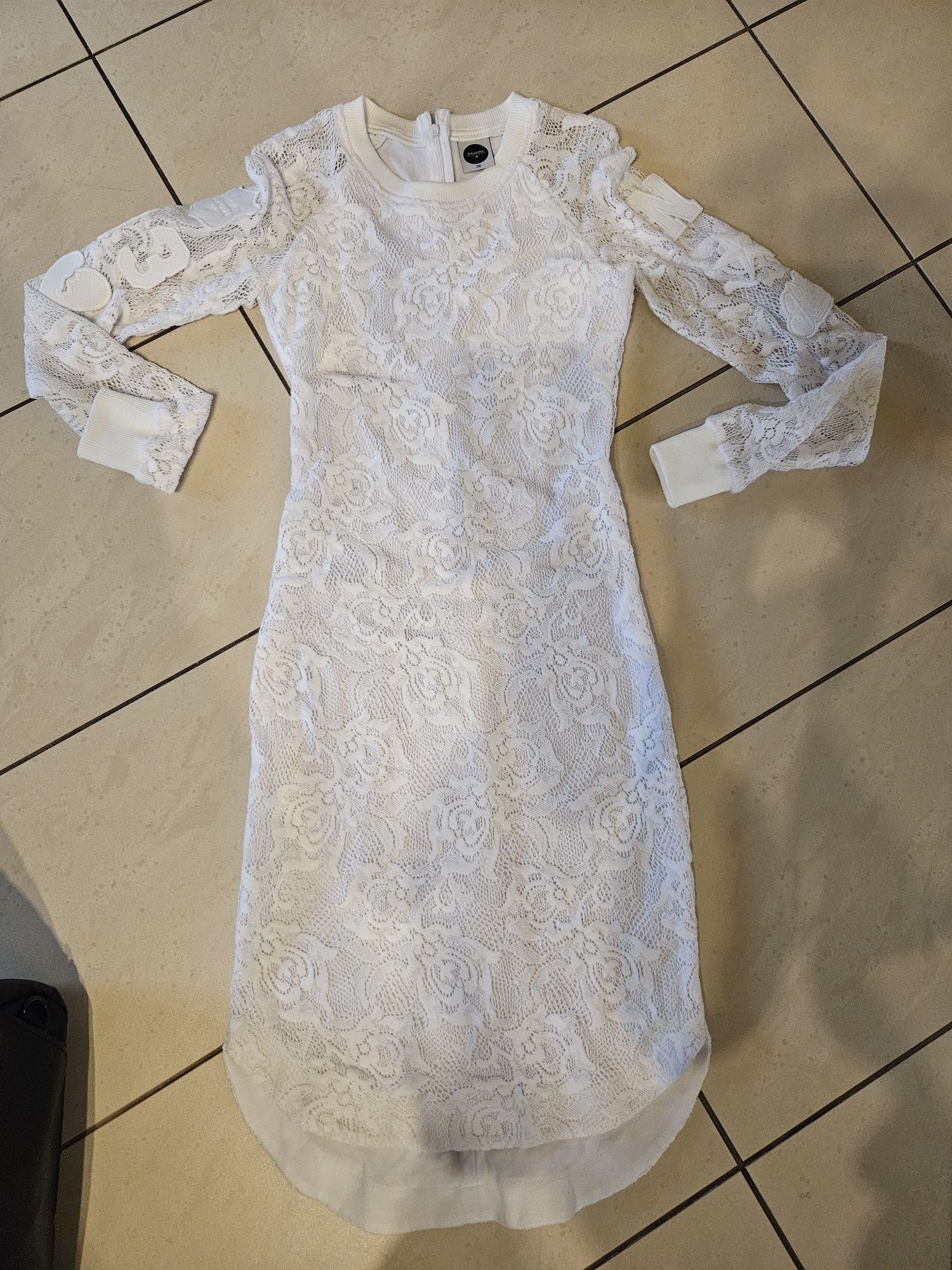 Biała koronkowa sukienka r.38