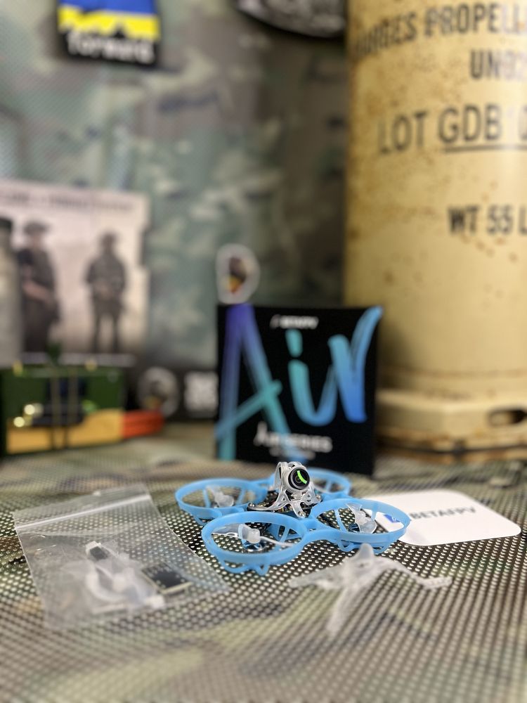 НАБІР «AIR FPV» В нього входить дрон, пульт, окуляри, зарядне та акб!