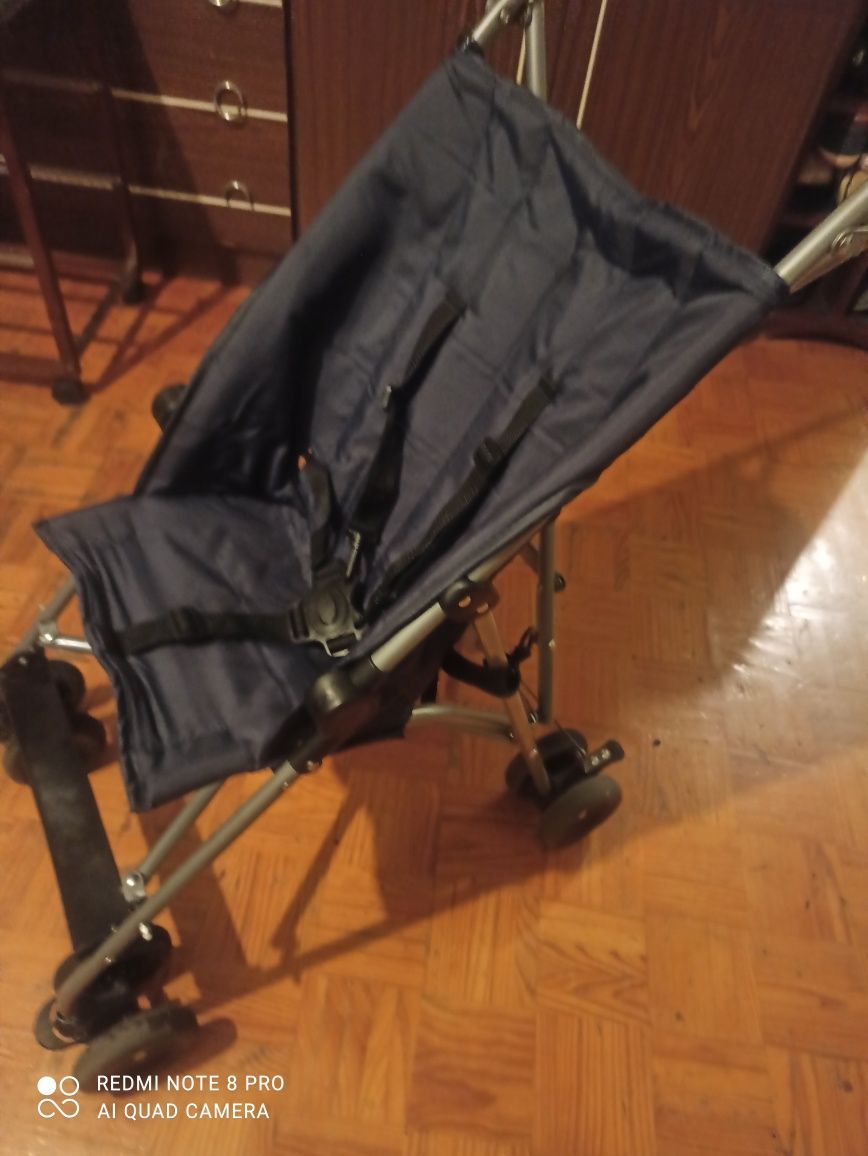 Carrinho de passeio dobrável