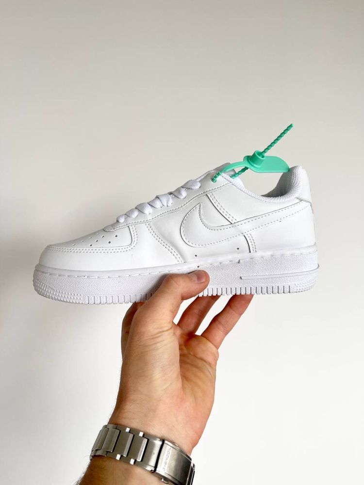 Жіночі кросівки Nike Air Force 1 Low ‘White’