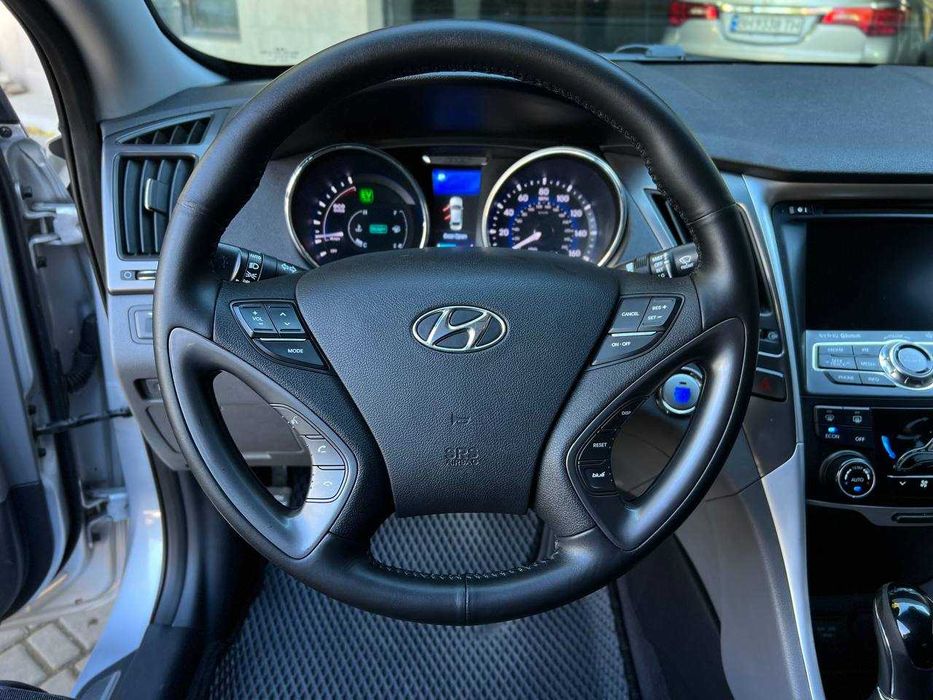 Hyundai Sonata 2013