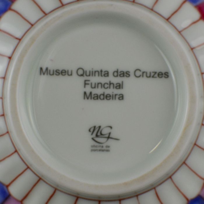 Bule em Porcelana, réplica do período Yongzheng / Qianlong