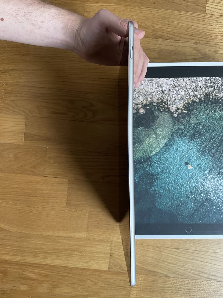 MacBook Air 2015 Early i iPad Pro 2 generacji(256GB pamięci)
