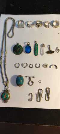 Prata várias peças anéis, pendentes, colares