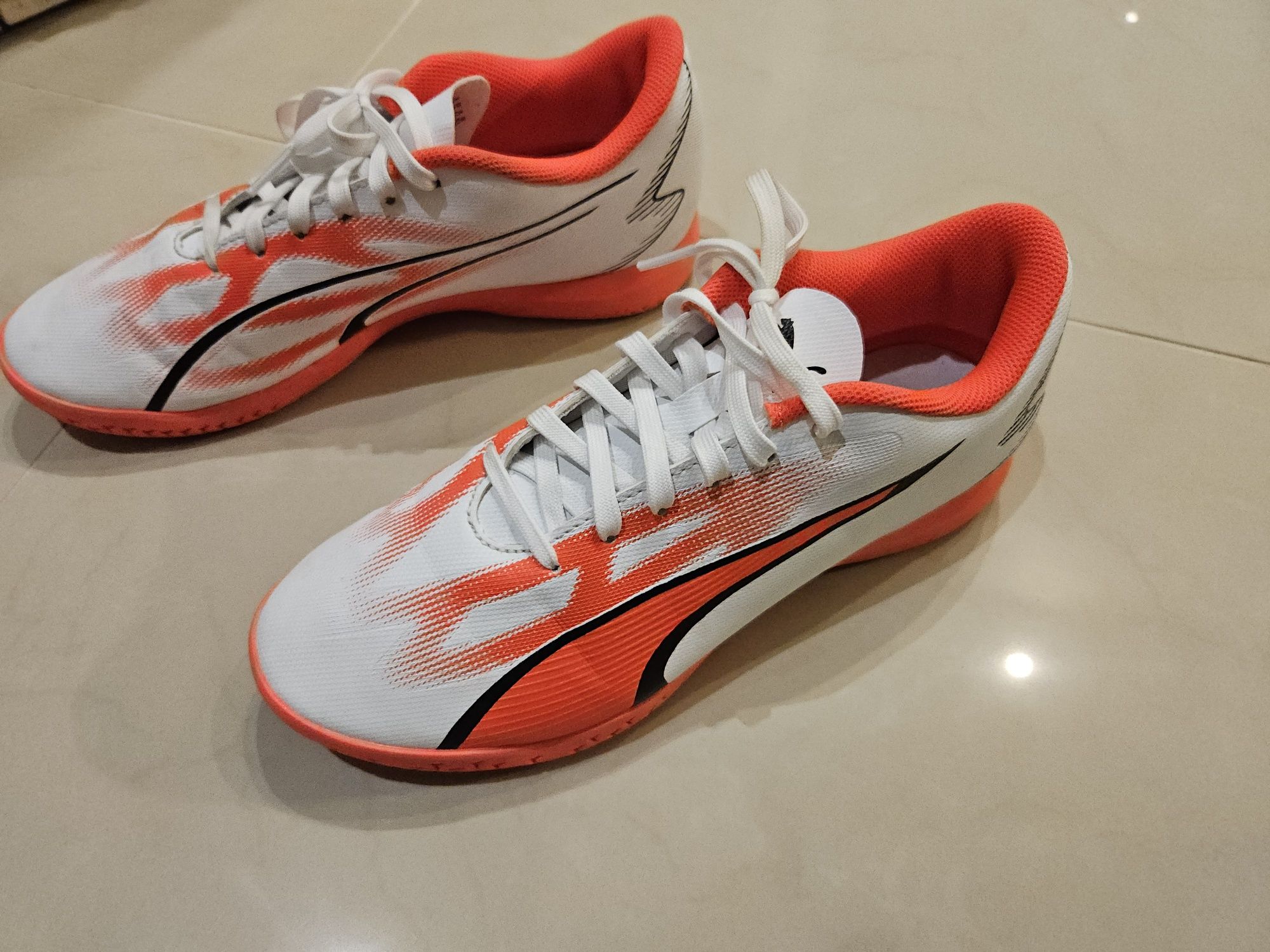 Halówki buty Puma Ultra Play 107529 r.40