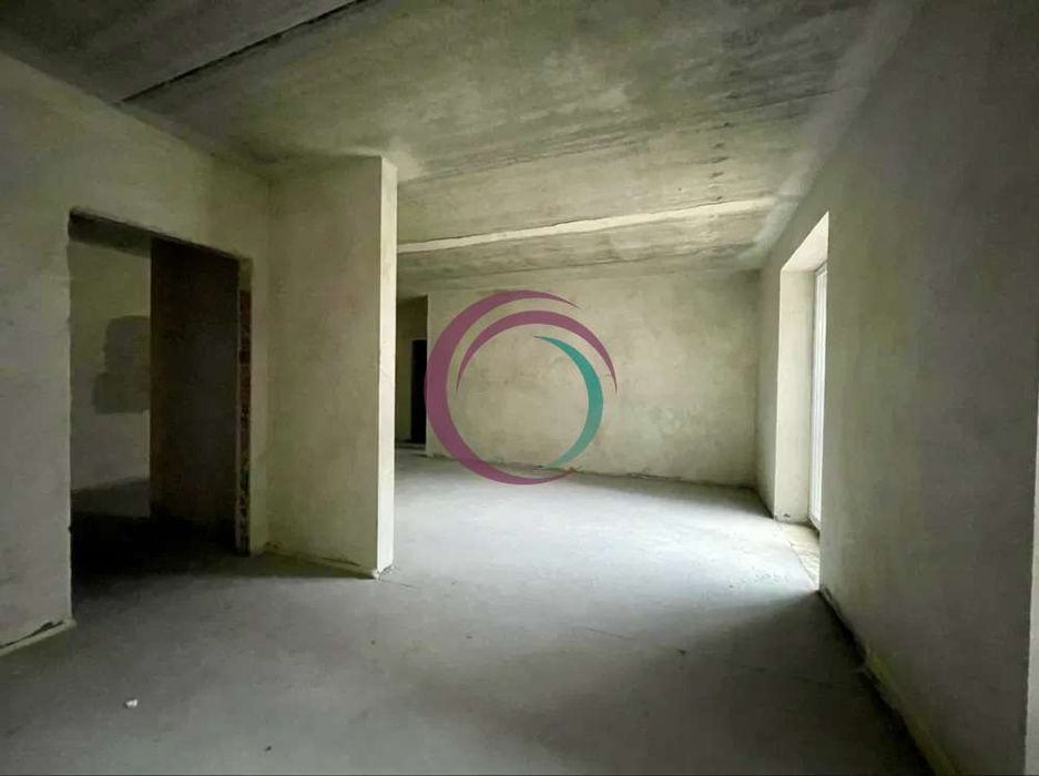 Продаж 2-к. квартири площею 65м2 в ЖК Долішній