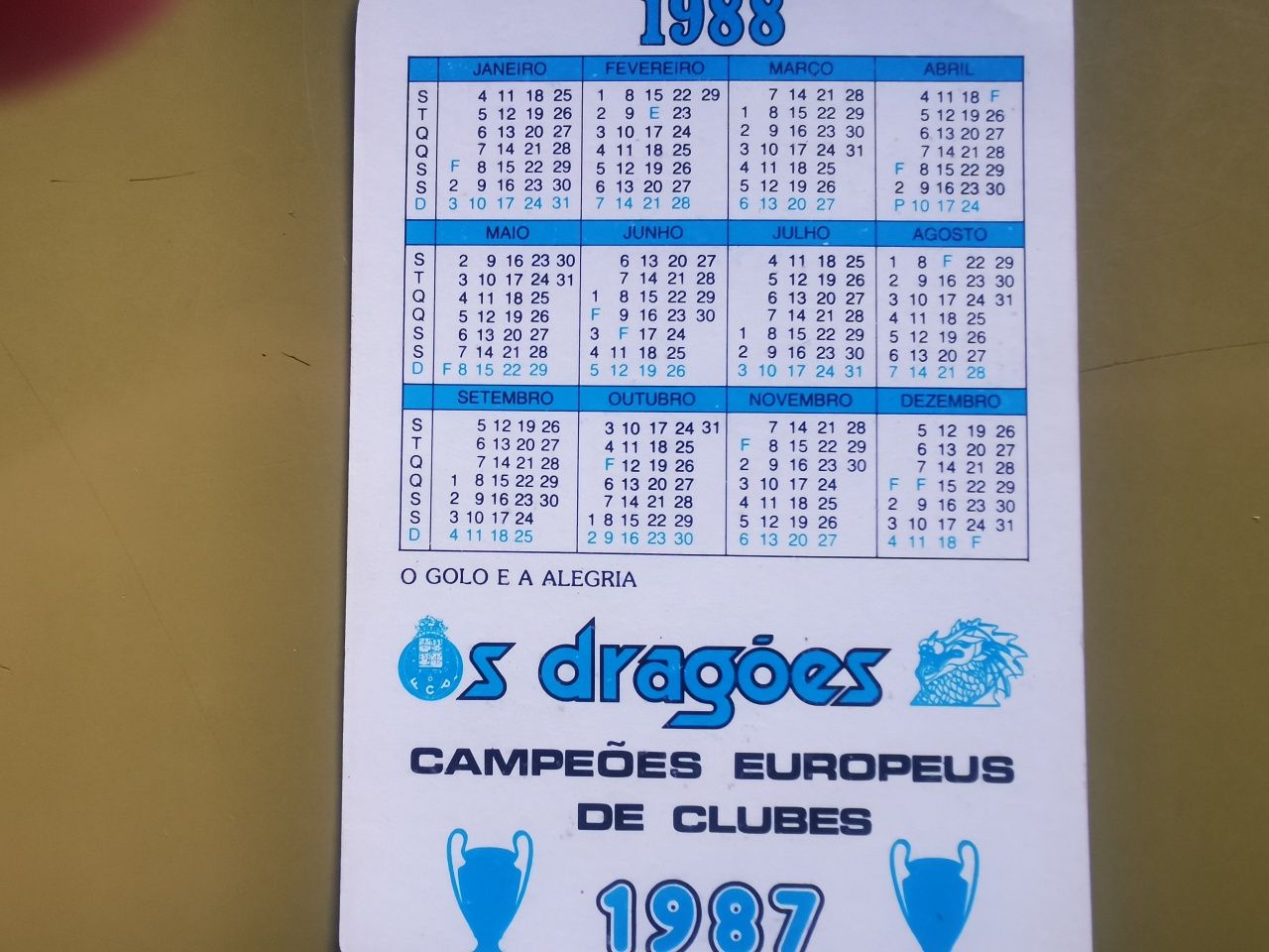 Calendário antigo "Os Dragões" campeão europeu de clubes
