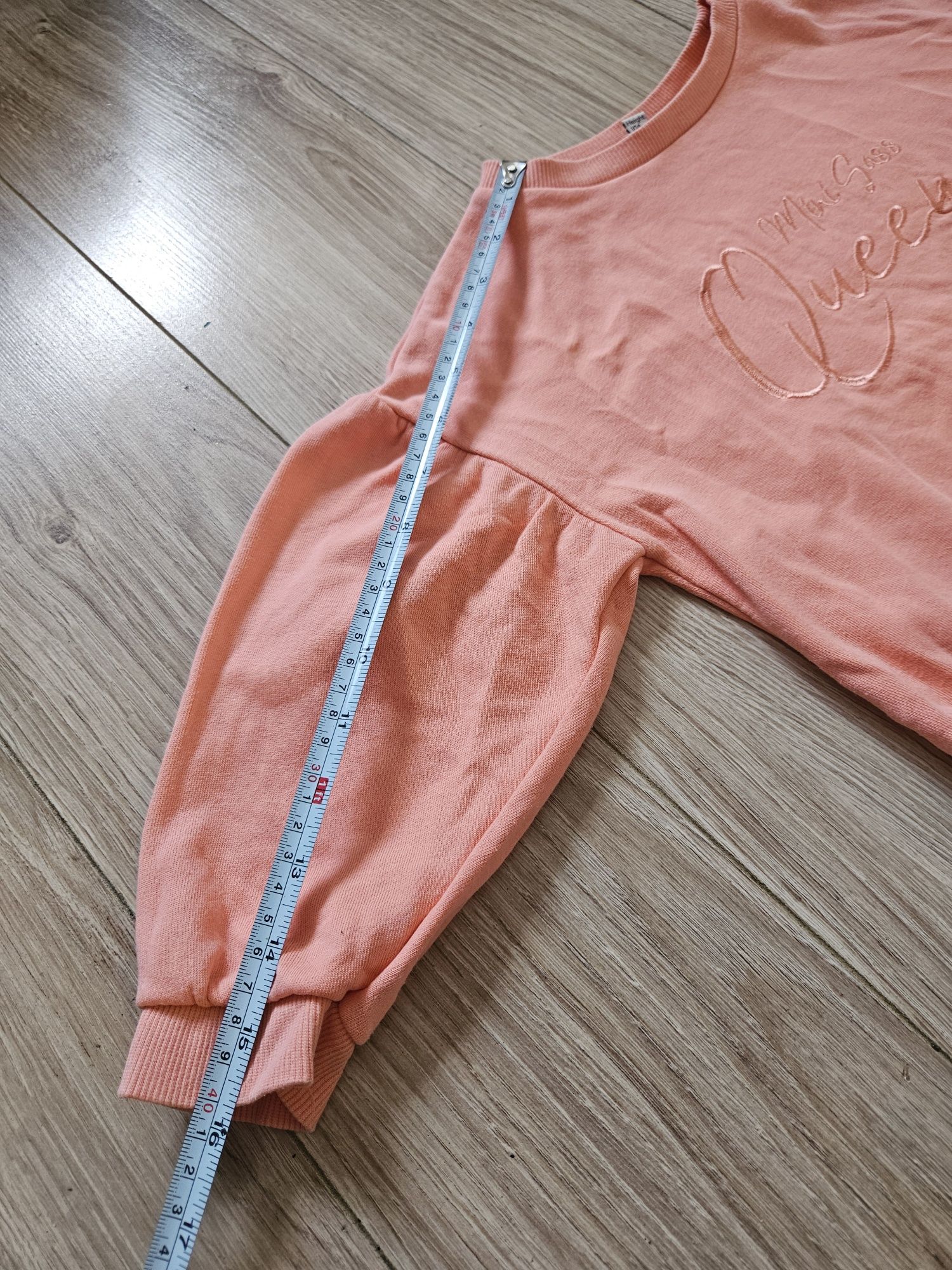 Bluza morelowa River island z bufiastymi rękawami napis sass Queen