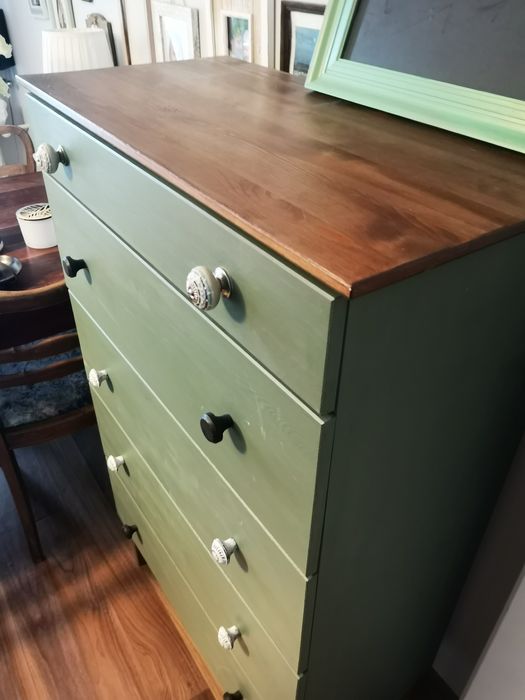 Komoda drewniana w stylu boho