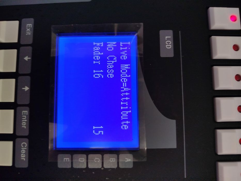 Profesjonalny sterownik oświetlenia DMX 1024