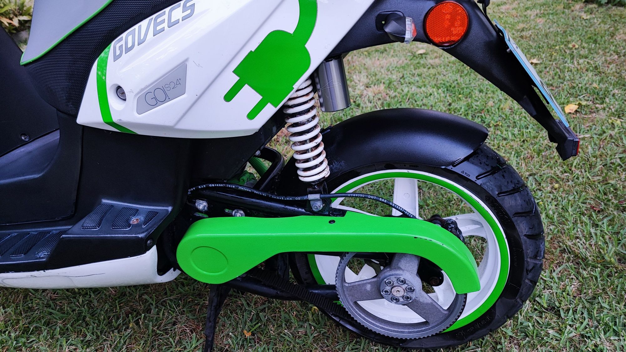 Govecs GO S2.4+ c/bateria de lítio para 60km
