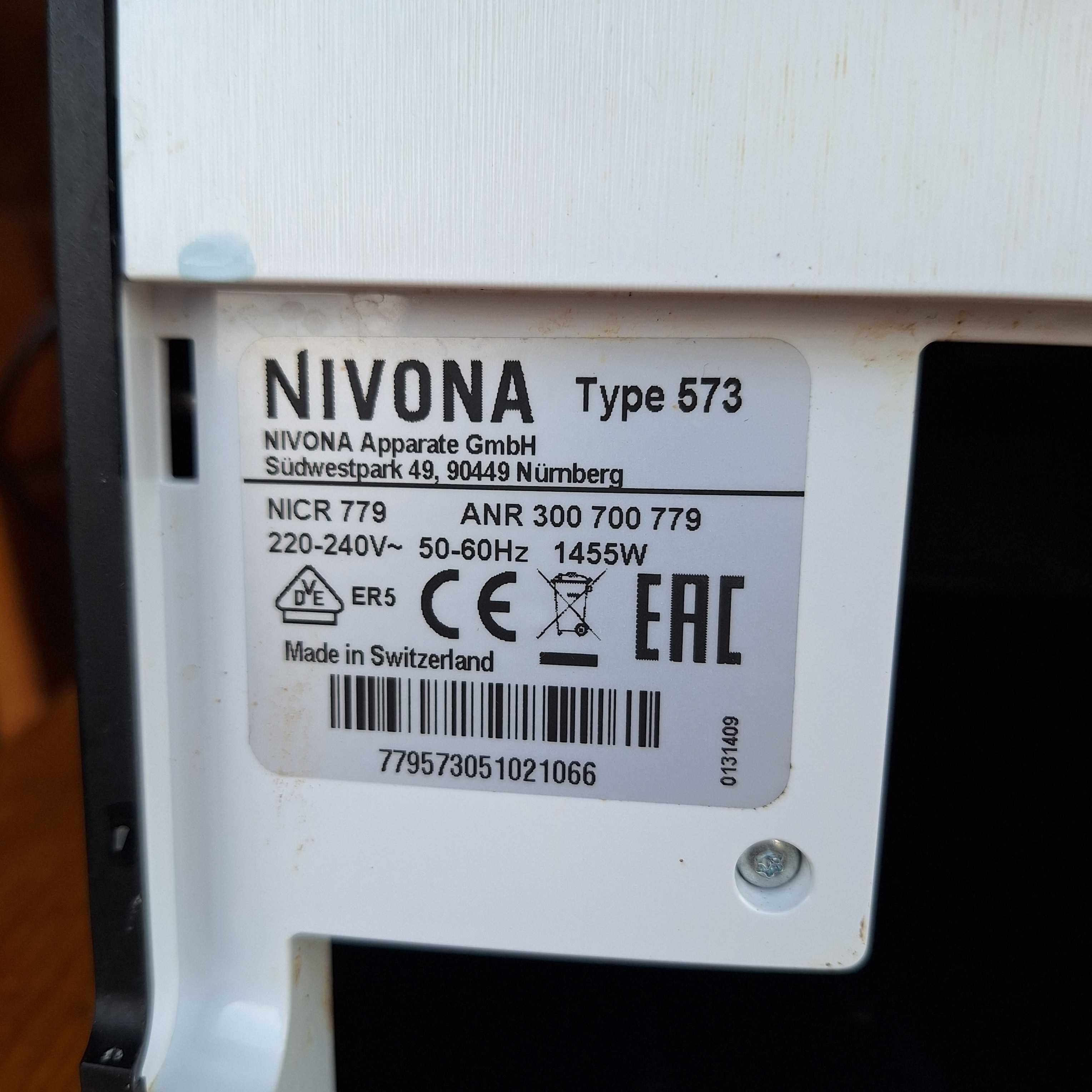 BIAŁY ekspres NIVONA 779.