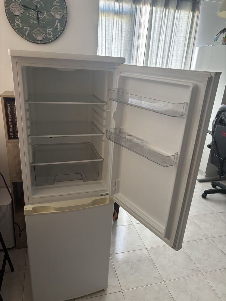 Vende-se frigorifico