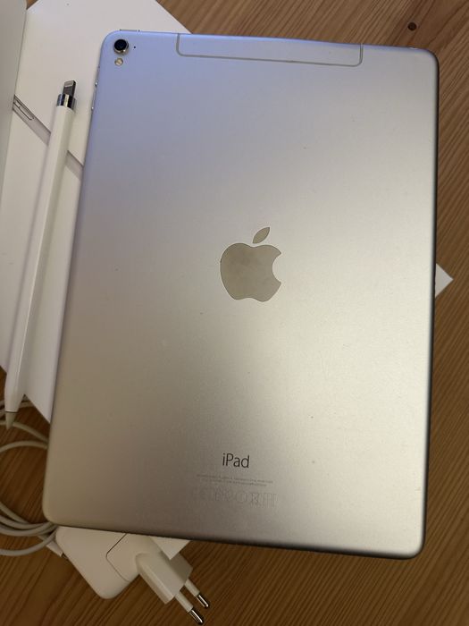 iPad Pro 9,7 Silver Wi-Fi + Celular 128GB + Apple Pencil