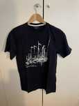 T-shirt Decenio preta