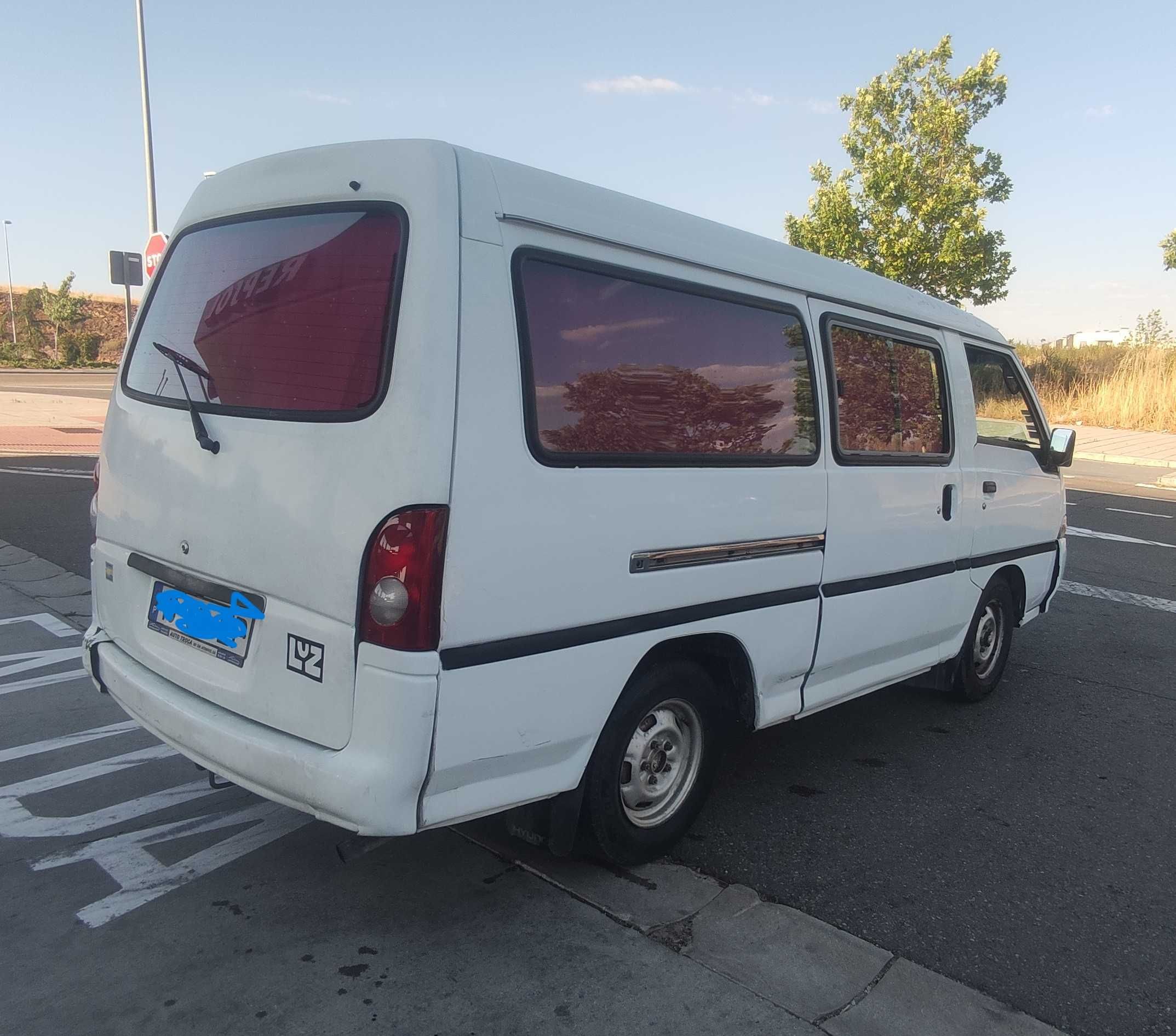 Carrinha Hyundai H100 Mista Camper Van / 9 Lugares