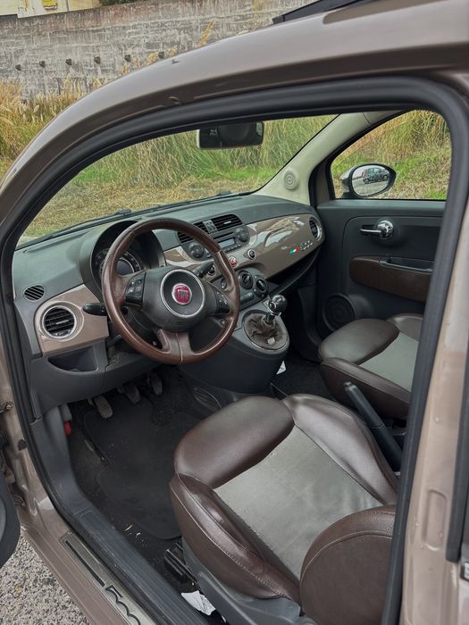 Fiat 500 com teto panorâmico