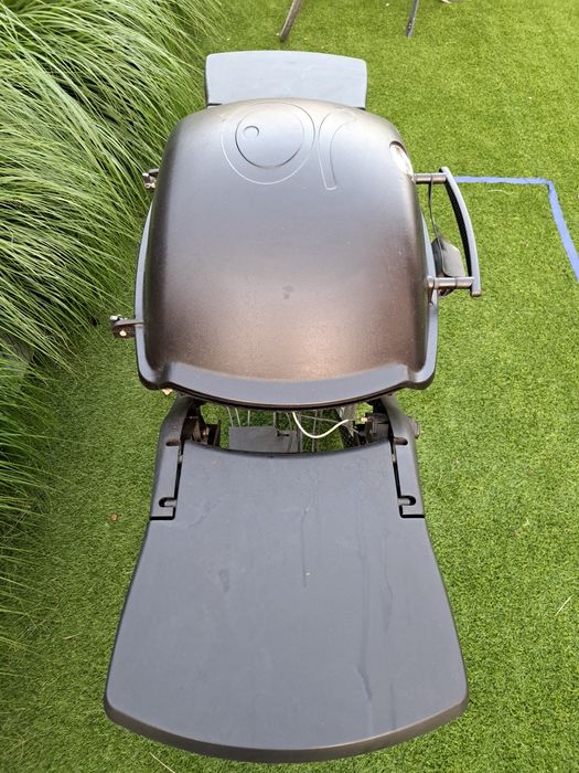 Grill gazowy weber q3200