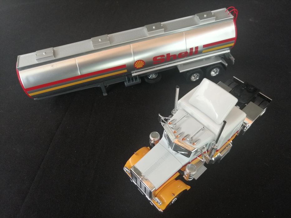 Camiões Americanos escala 1/43 NOVOS
