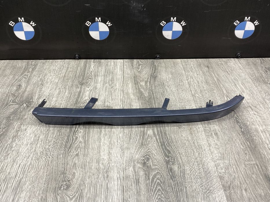 Ресничка правої фари BMW E46 Дорестайл Код:952