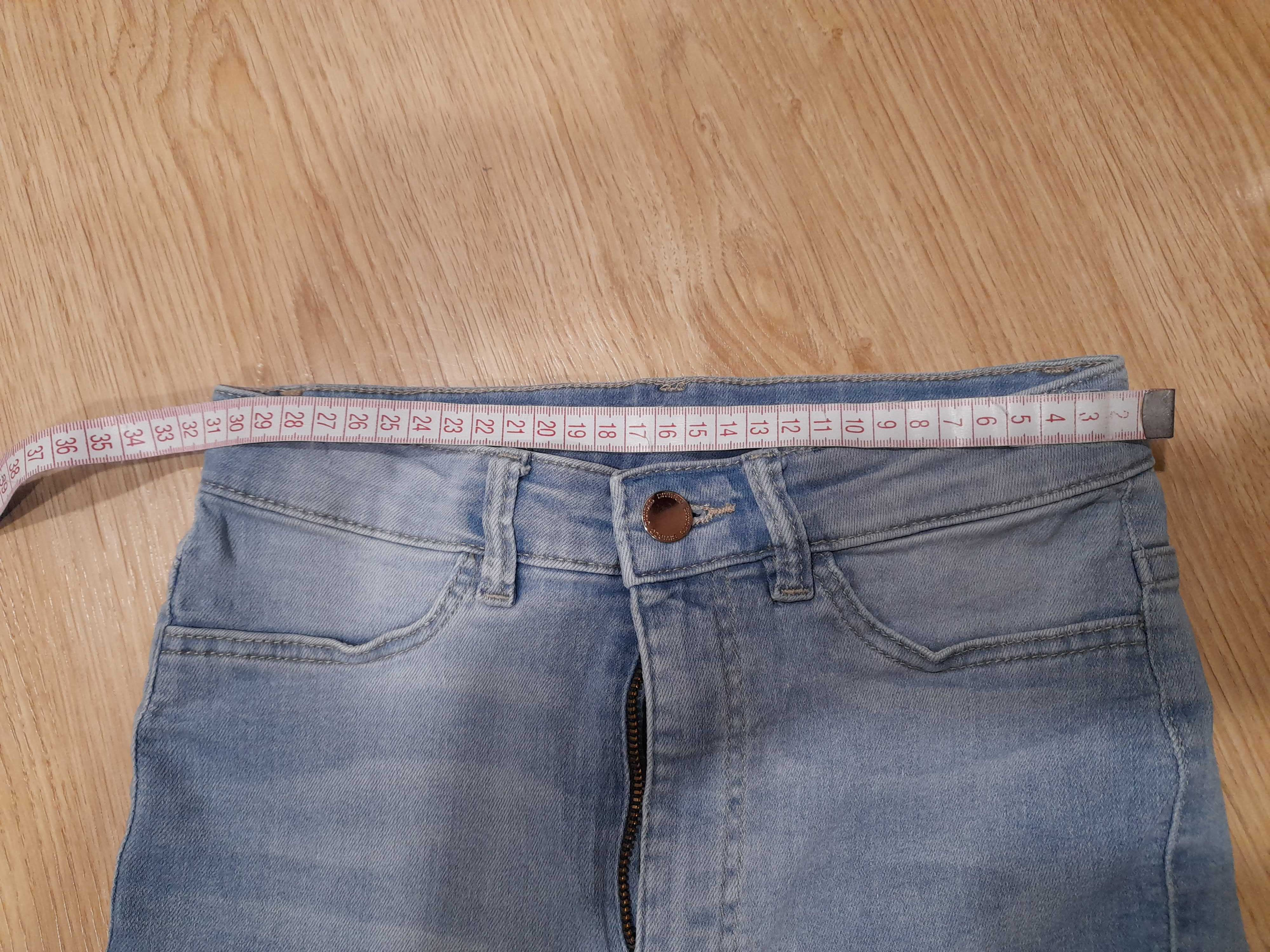 Spodnie damskie jeans  Divided rozm. 36