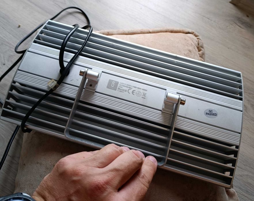 Lampa LED, naświetlacz do uprawy, przemysłowy, radiator, 4000 K