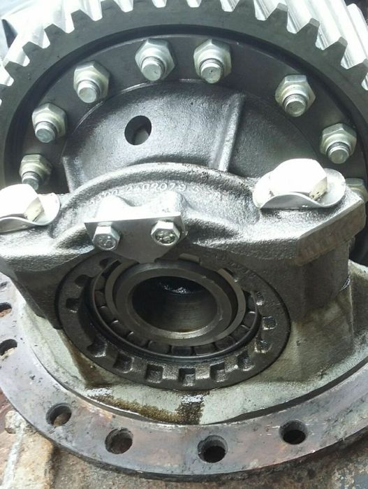 Редуктор а/м КАМАЗ, середній, задній