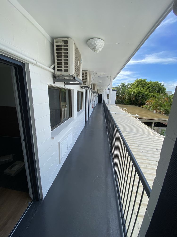 Pintor profissional Algarve - interiores e exteriores