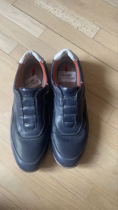 Кросівки LLOYD нові