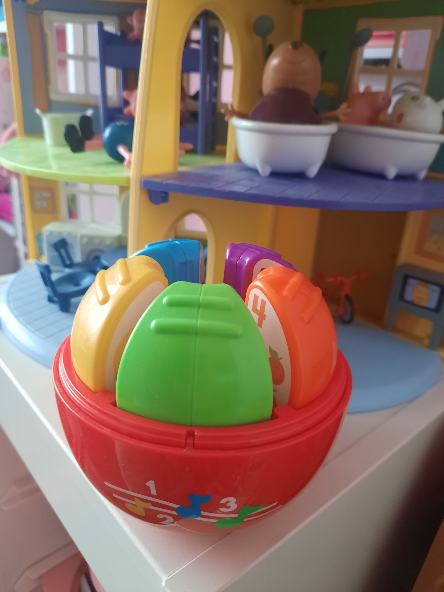 Wesołe jabłuszko Fisher Price sorter zabawka edukacyjna