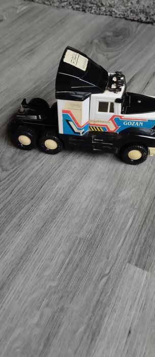 Машина-тягач, большая