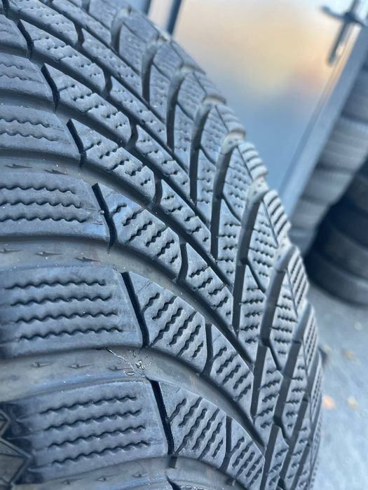 Шини 215/55 r17 зимові 24 рік