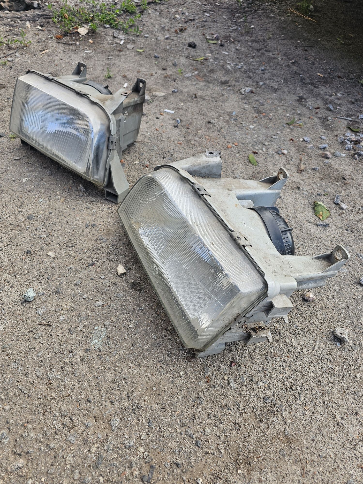Фара капот вольво 460 440